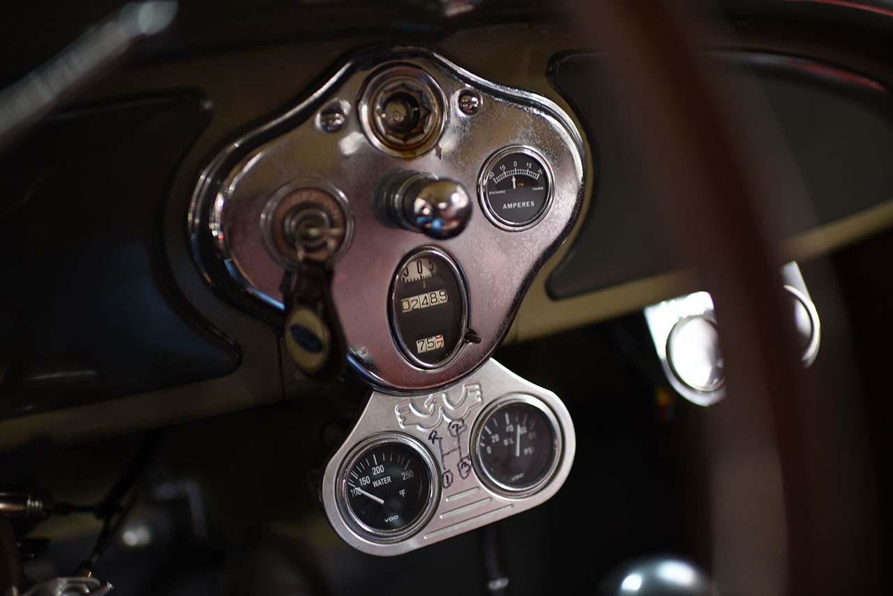 Ford-Model-A-1928-Convertible-15