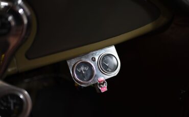 Ford-Model-A-1928-Convertible-16