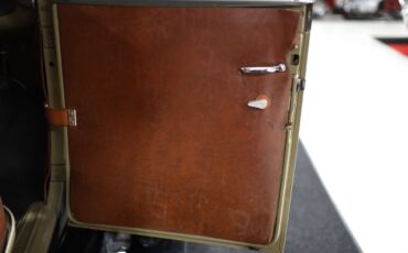 Ford-Model-A-1928-Convertible-17