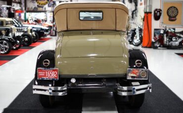 Ford-Model-A-1928-Convertible-4