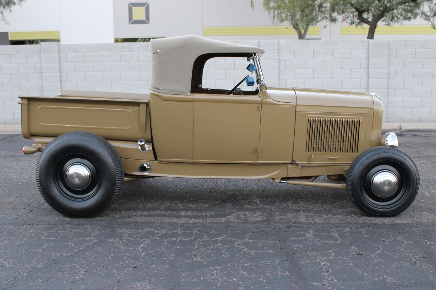 Ford-Model-A-1930-Pickup-Truck-1