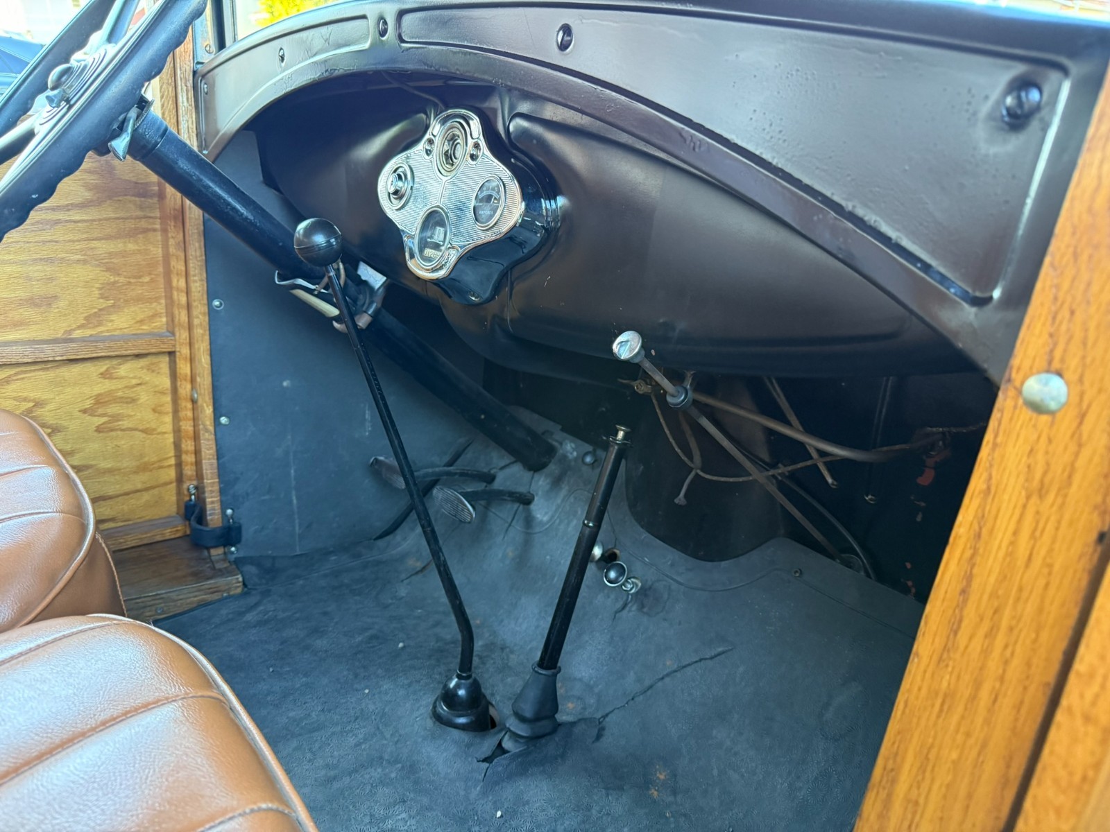 Ford-Model-A-1931-Wagon-13