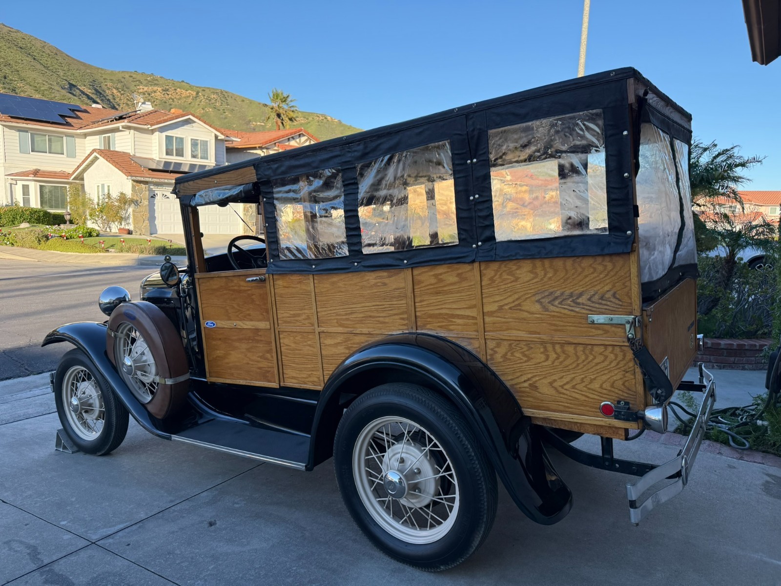 Ford-Model-A-1931-Wagon-7