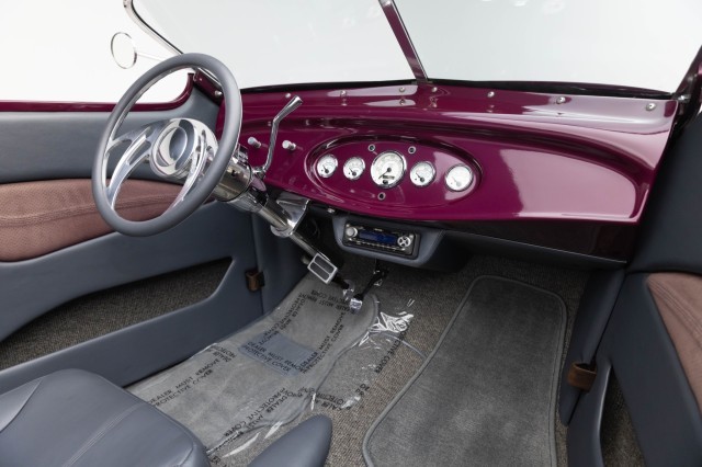 Ford-Model-A-1933-Convertible-1