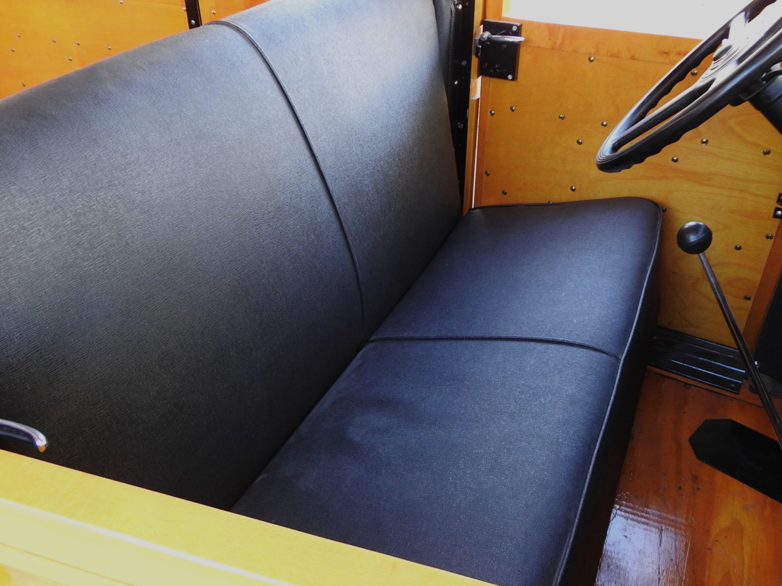 Ford-Model-A-Woody-Estate-Wagon-1930-Woody-Wagon-14