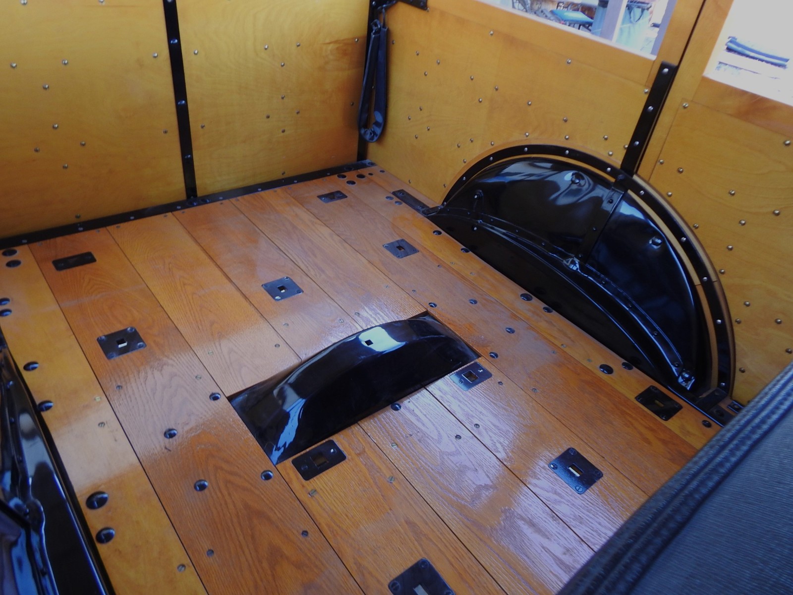 Ford-Model-A-Woody-Estate-Wagon-1930-Woody-Wagon-19