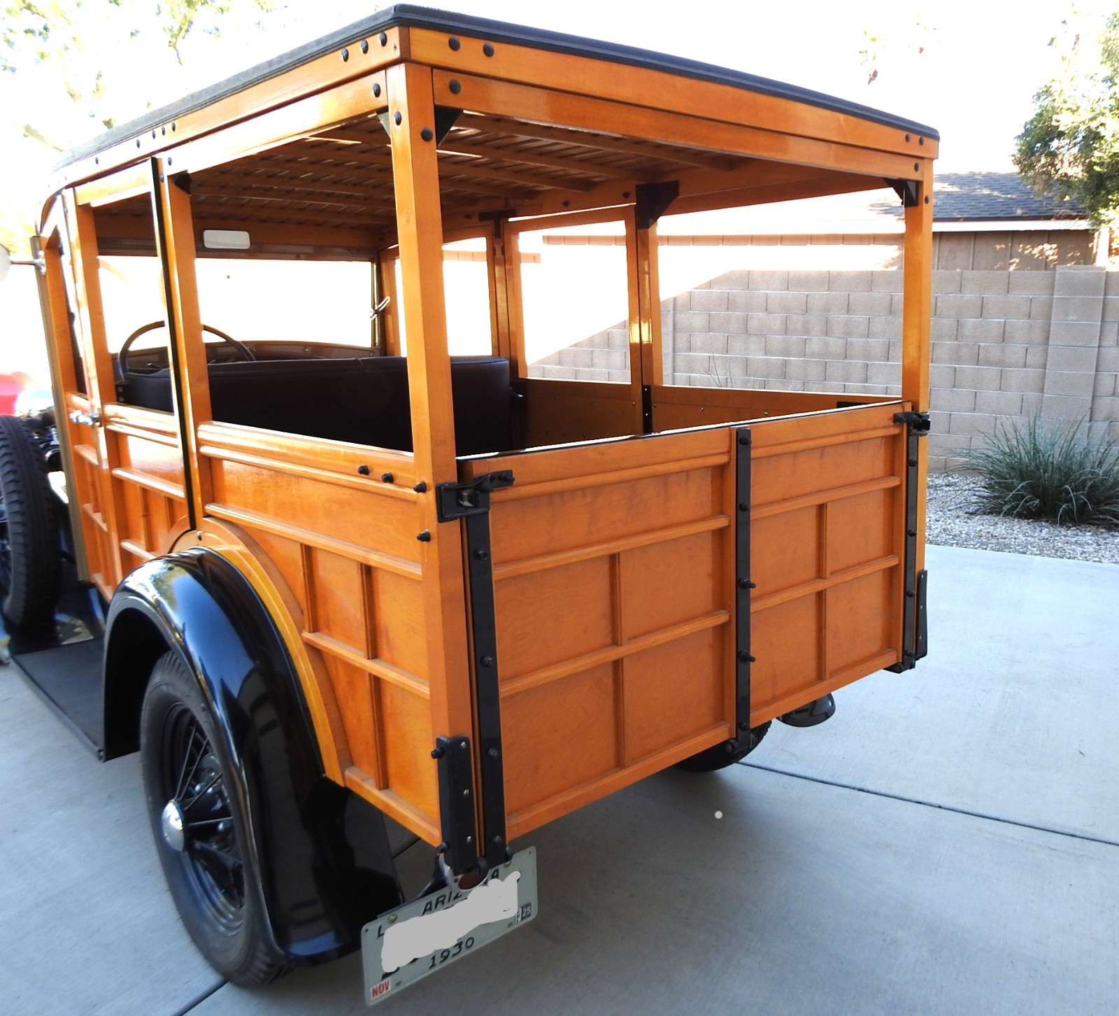 Ford-Model-A-Woody-Estate-Wagon-1930-Woody-Wagon-3