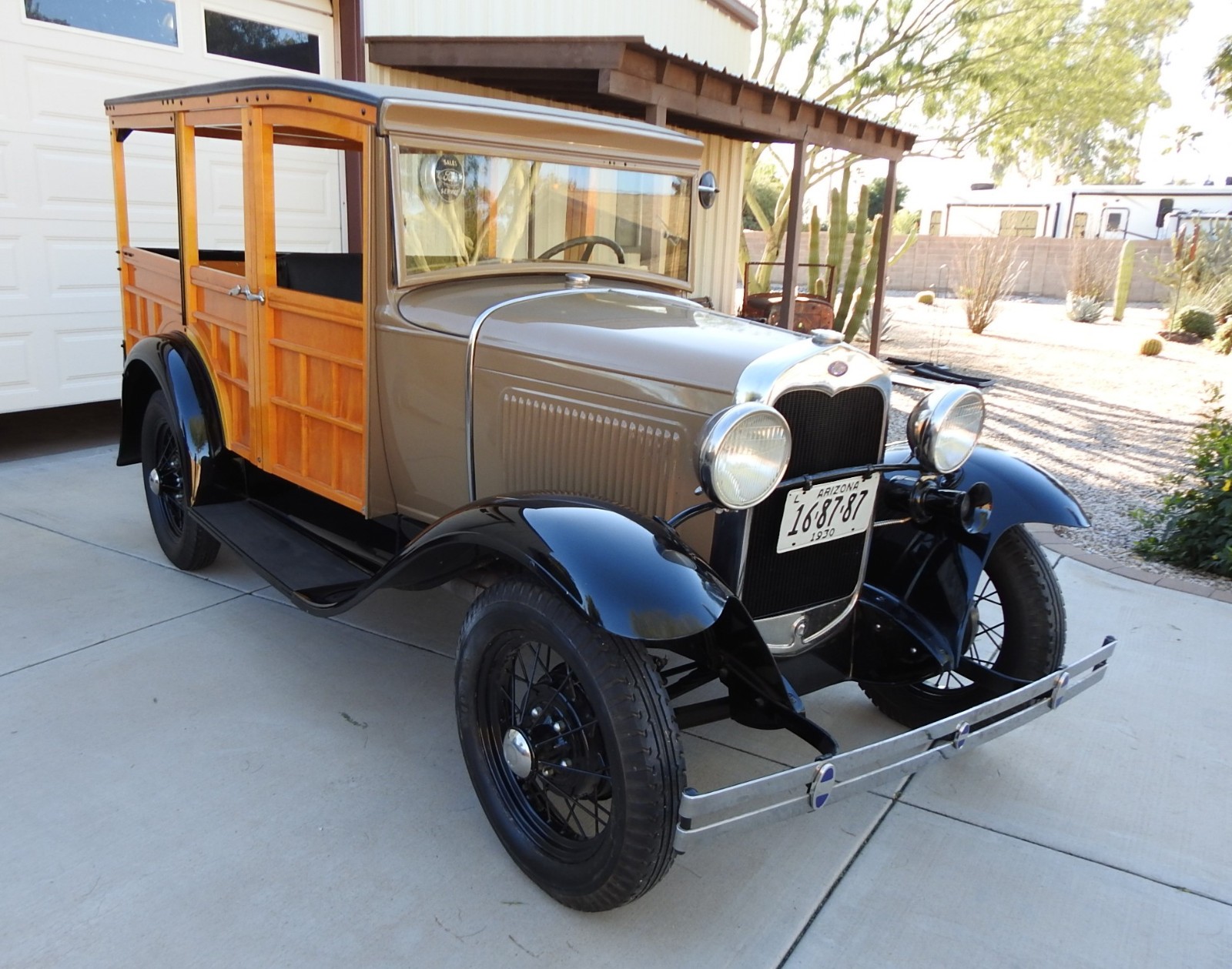 Ford-Model-A-Woody-Estate-Wagon-1930-Woody-Wagon-7
