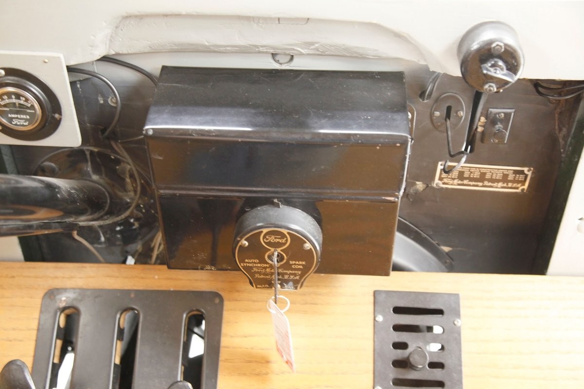 Ford-Model-T-1921-Pickup-Truck-28