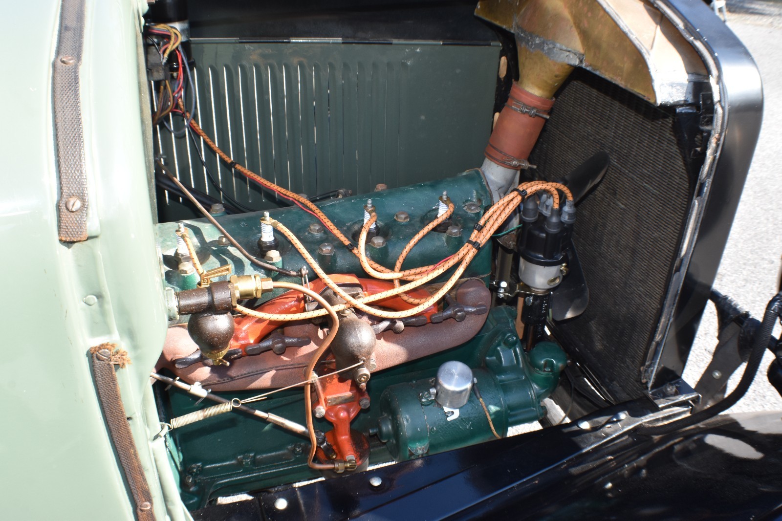 Ford-Model-T-1927-Convertible-19