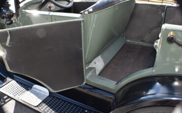 Ford-Model-T-1927-Convertible-25