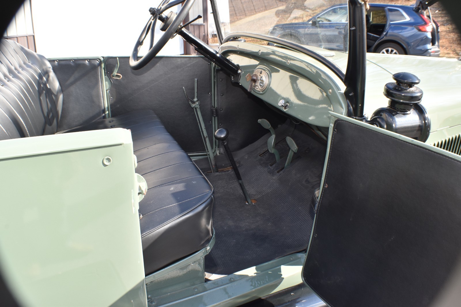 Ford-Model-T-1927-Convertible-26