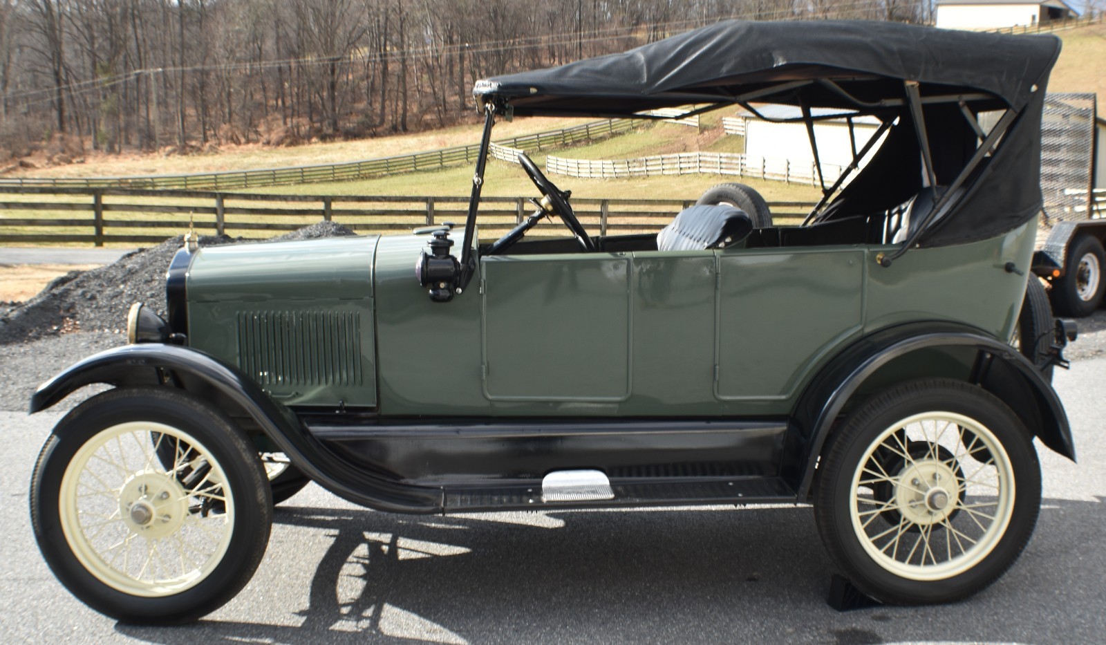 Ford-Model-T-1927-Convertible-3