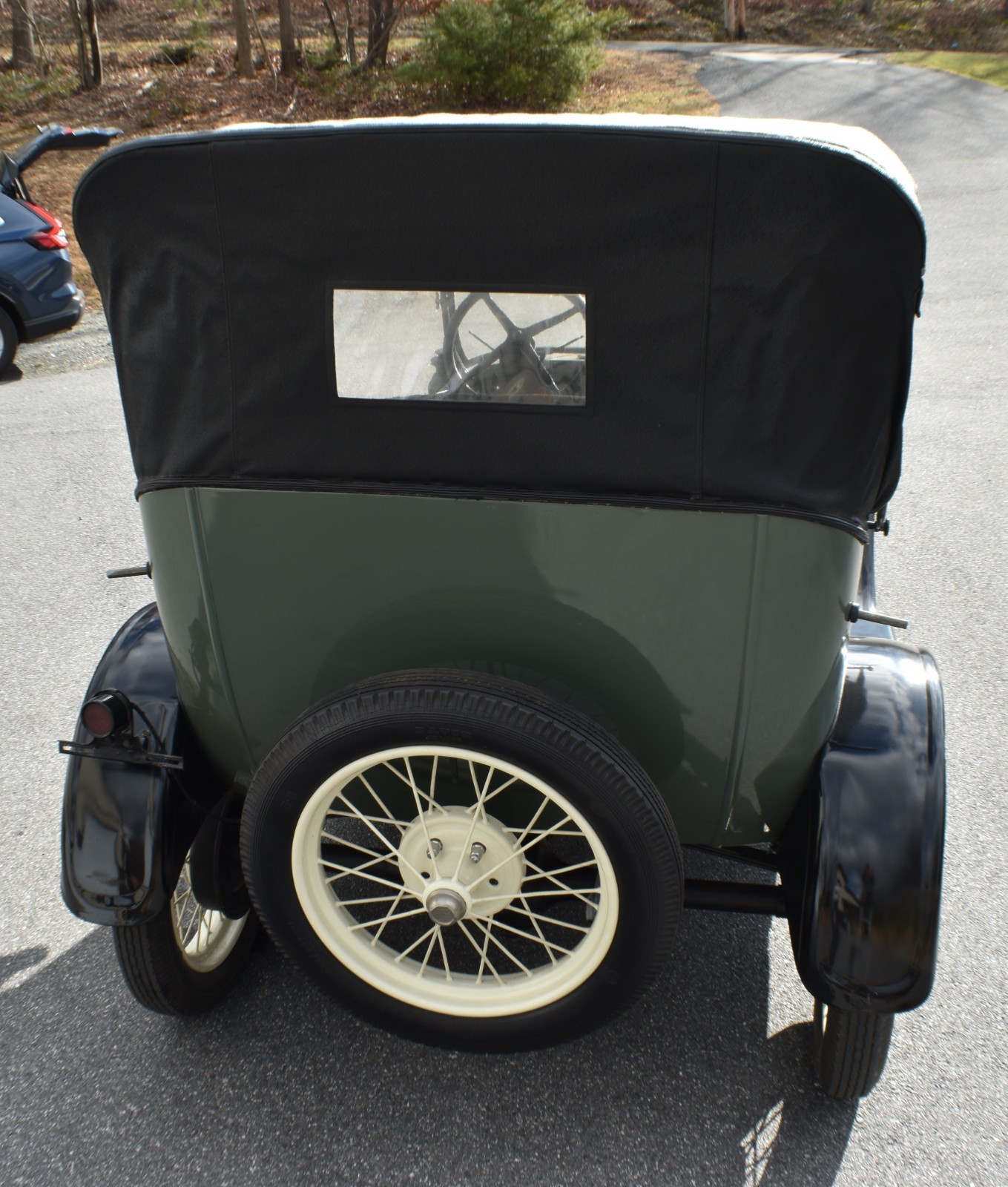 Ford-Model-T-1927-Convertible-5