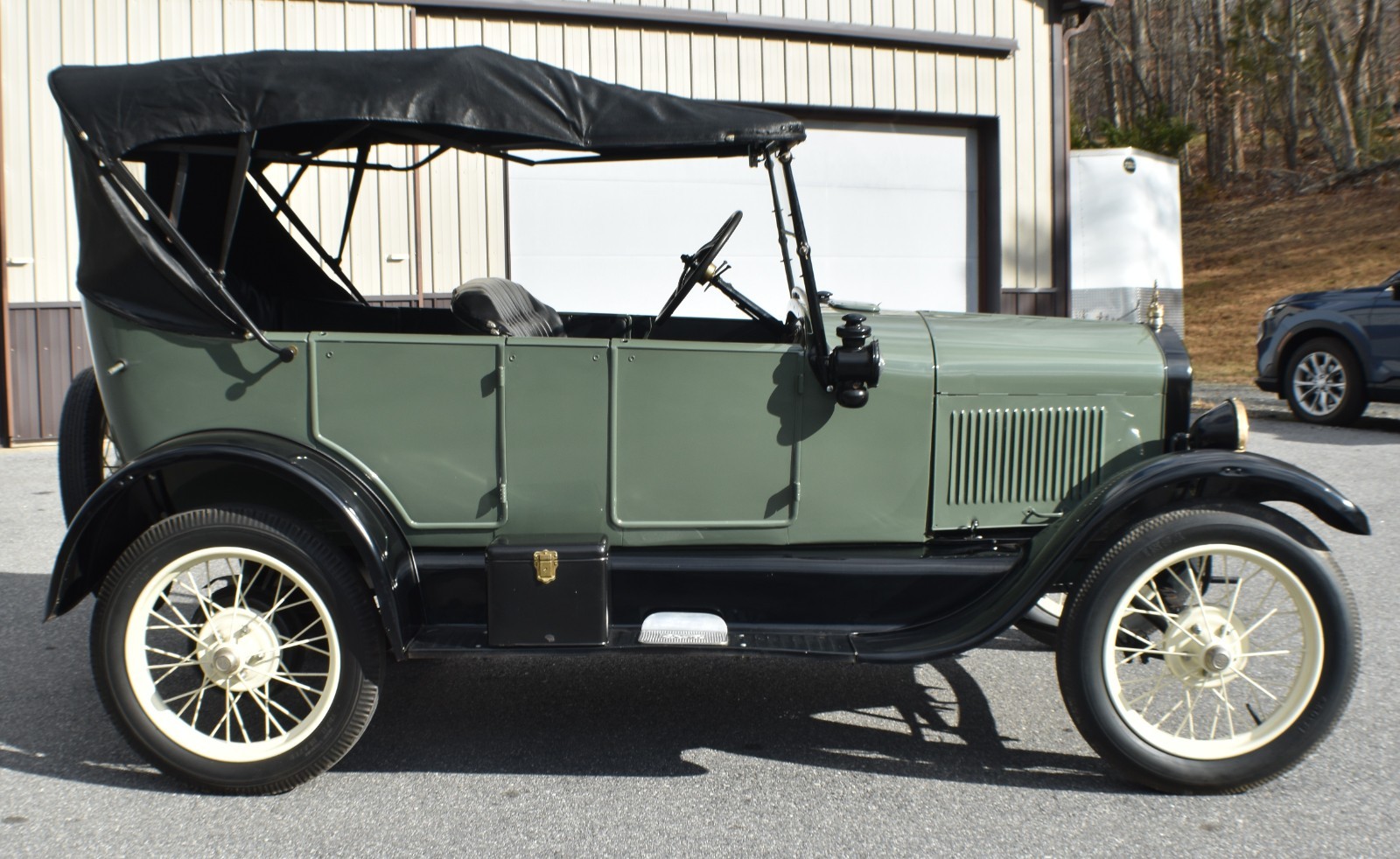 Ford-Model-T-1927-Convertible-8