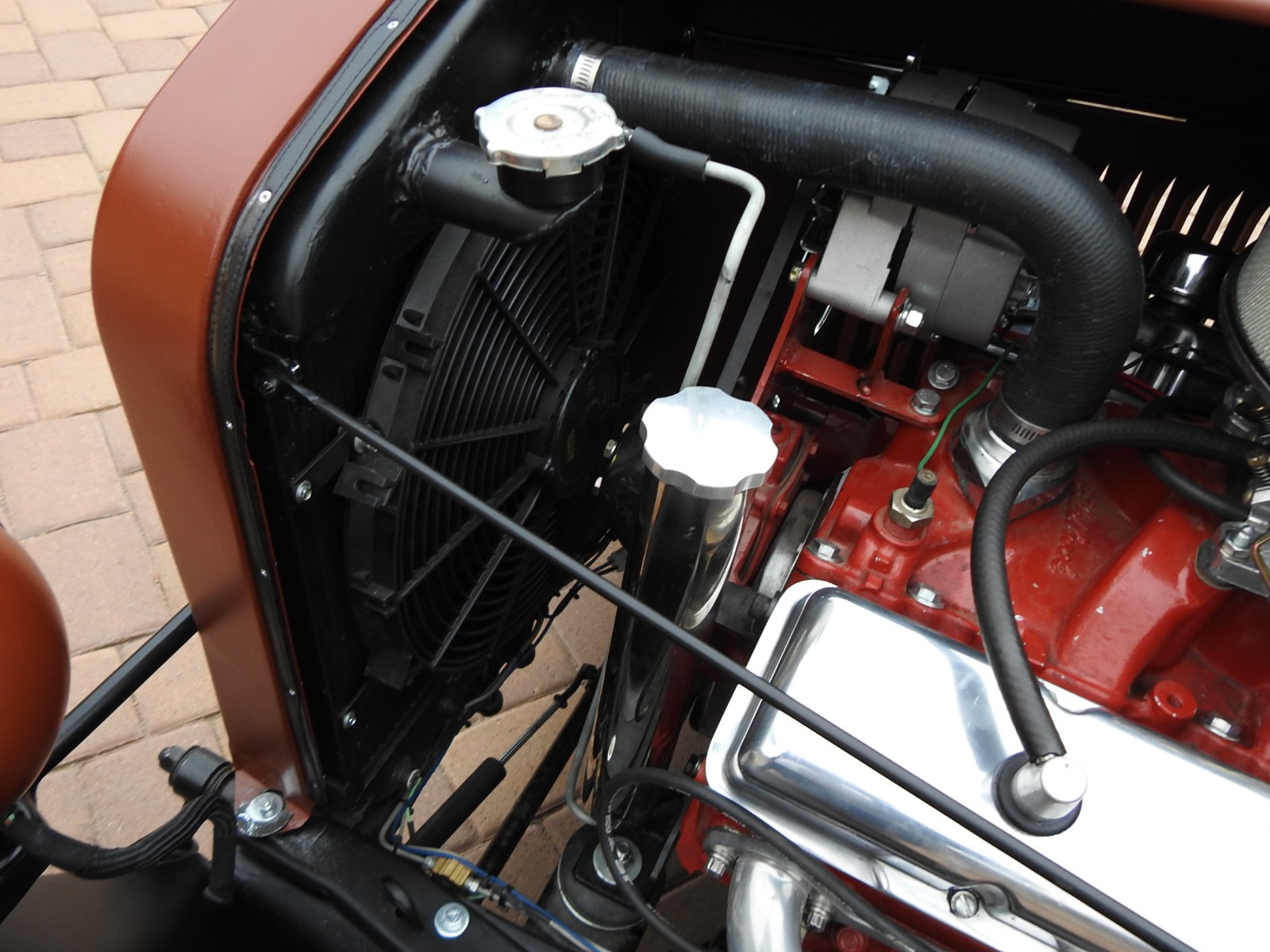 Ford-Model-T-Hot-Rod-Roadster-1927-1927-Ford-Model-T-Hot-Rod-Roadster-14