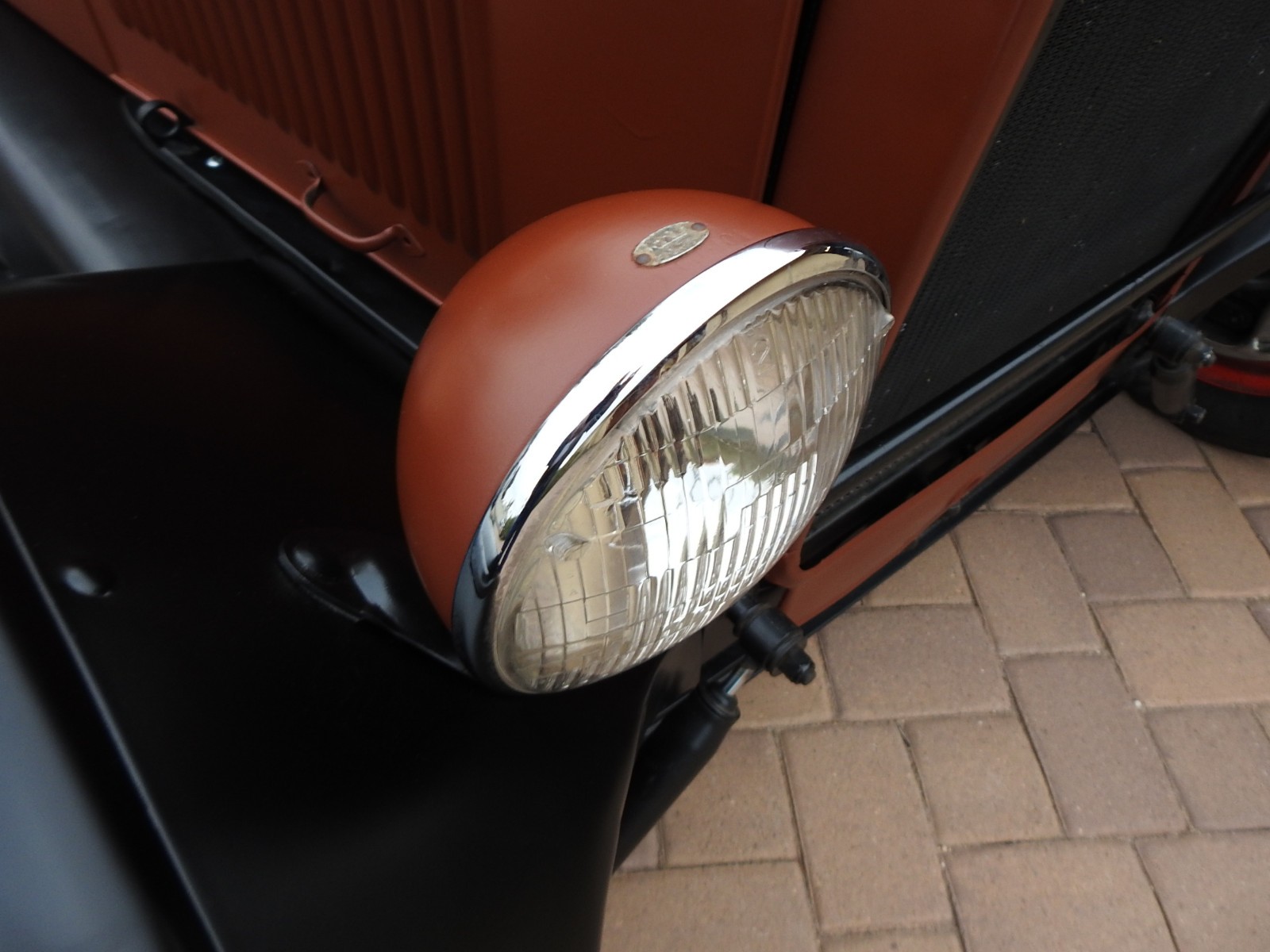 Ford-Model-T-Hot-Rod-Roadster-1927-1927-Ford-Model-T-Hot-Rod-Roadster-18