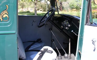 Ford-Model-a-1930-27