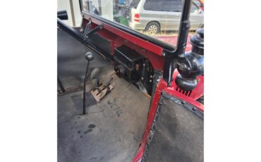 Ford-Model-t-1919-Black-and-Red-Black-14