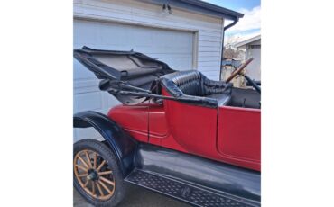 Ford-Model-t-1919-Black-and-Red-Black-23