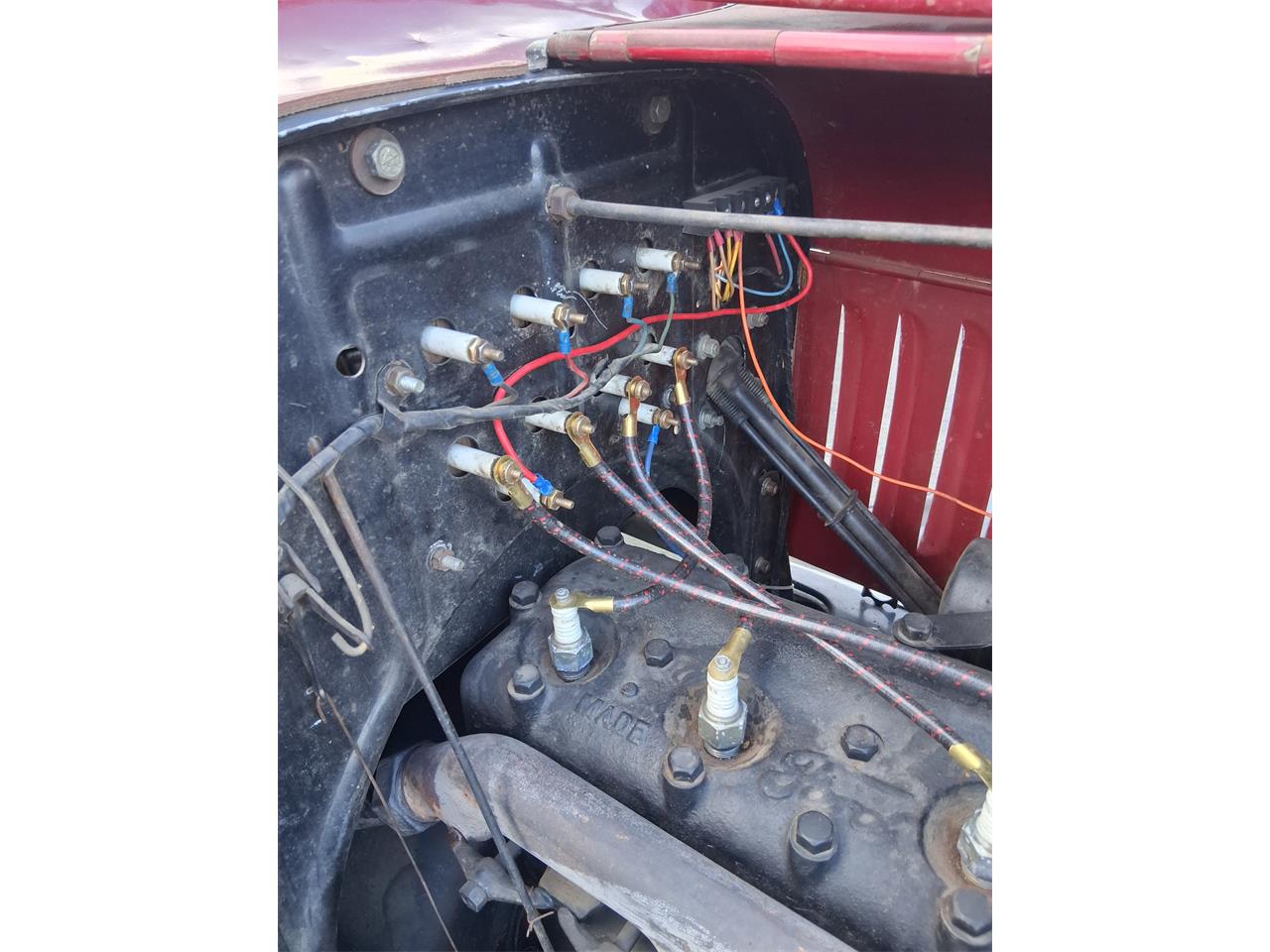 Ford-Model-t-1919-Black-and-Red-Black-25