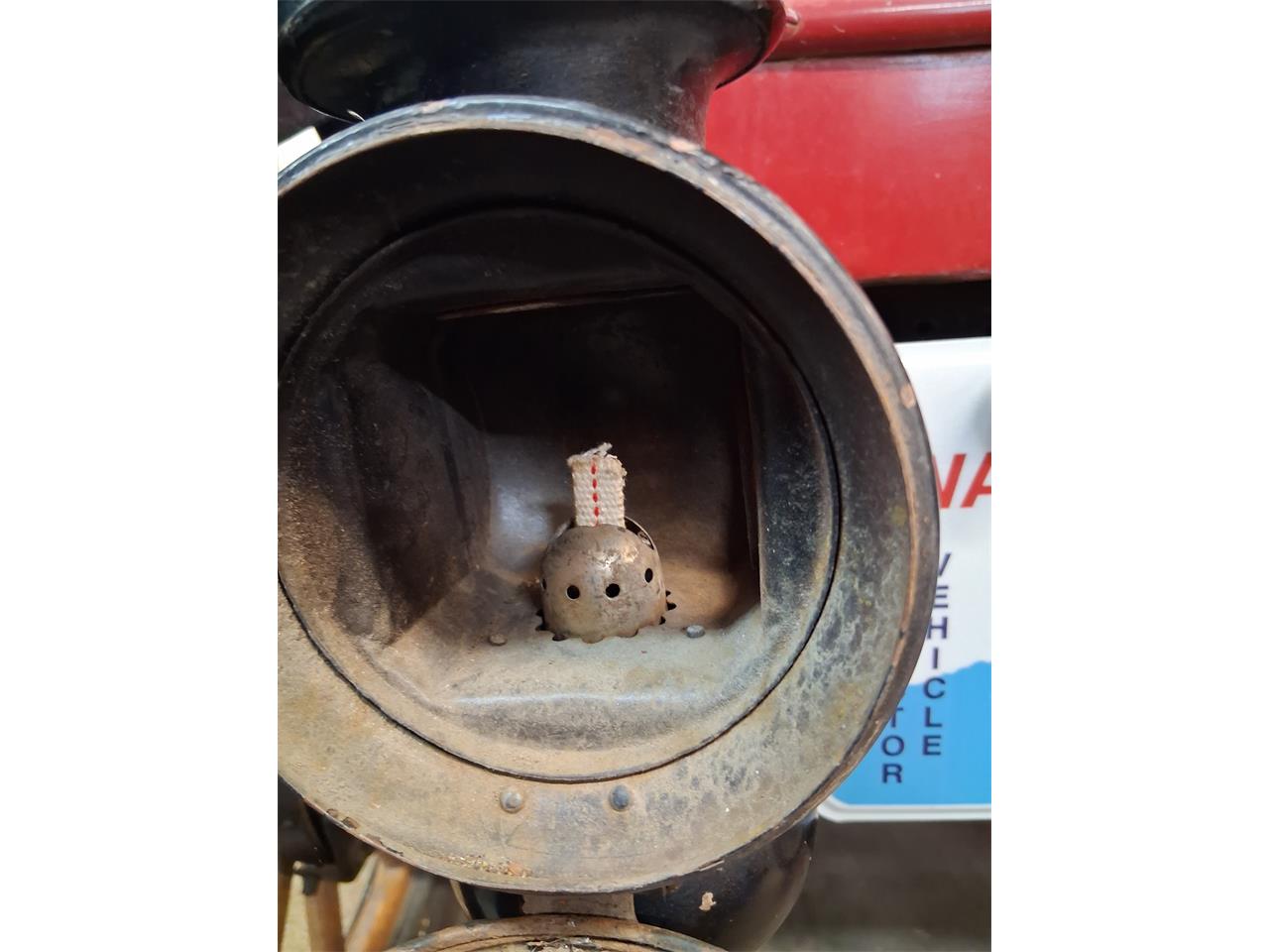 Ford-Model-t-1919-Black-and-Red-Black-28