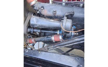 Ford-Model-t-1919-Black-and-Red-Black-30