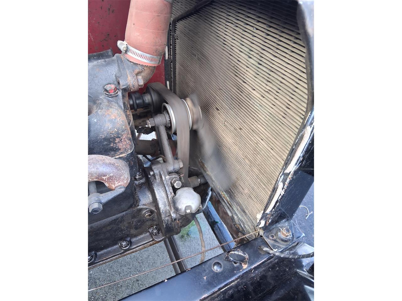 Ford-Model-t-1919-Black-and-Red-Black-31