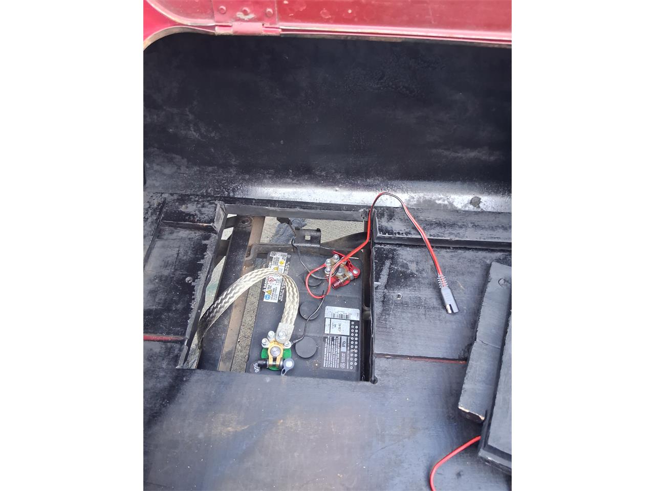 Ford-Model-t-1919-Black-and-Red-Black-32