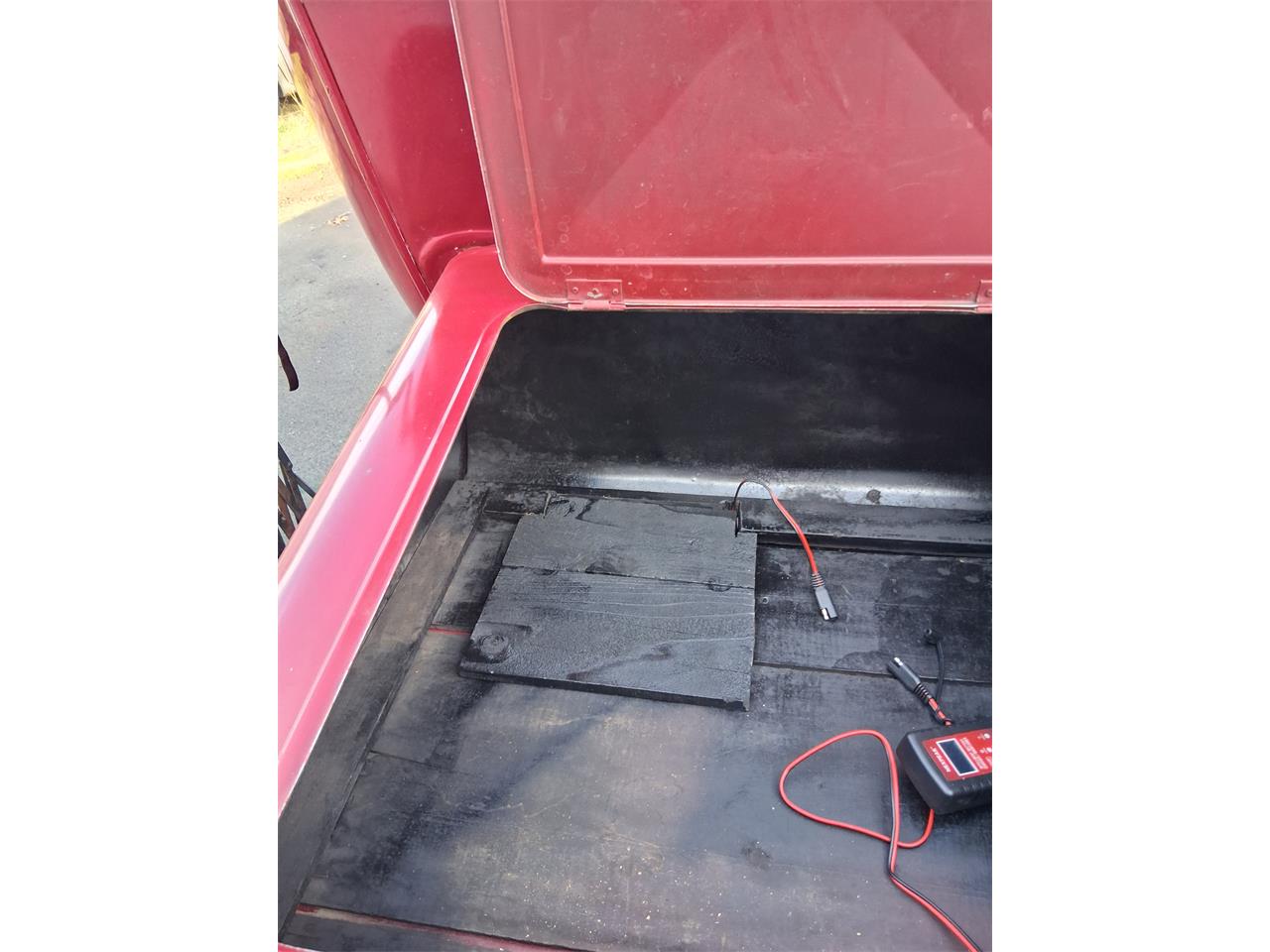 Ford-Model-t-1919-Black-and-Red-Black-4