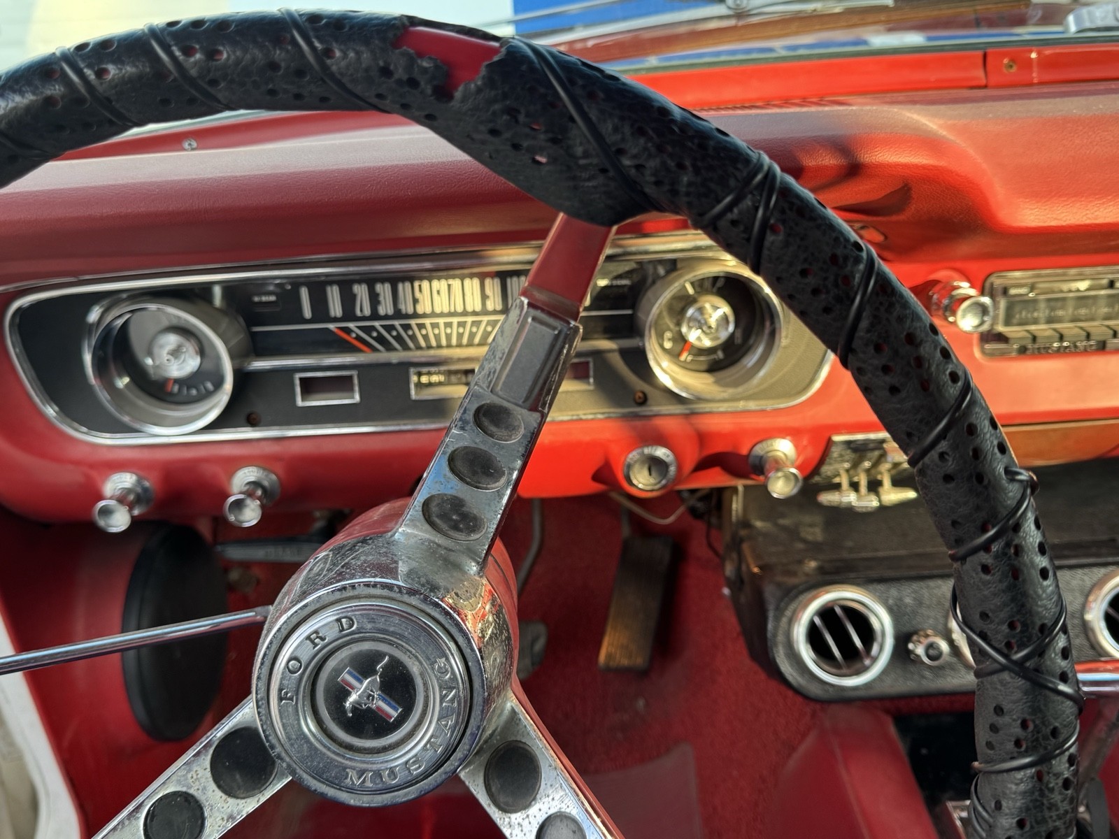 Ford-Mustang-1964-Coupe-31