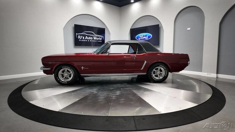Ford-Mustang-1965-1