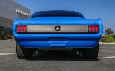 Ford-Mustang-1965-10