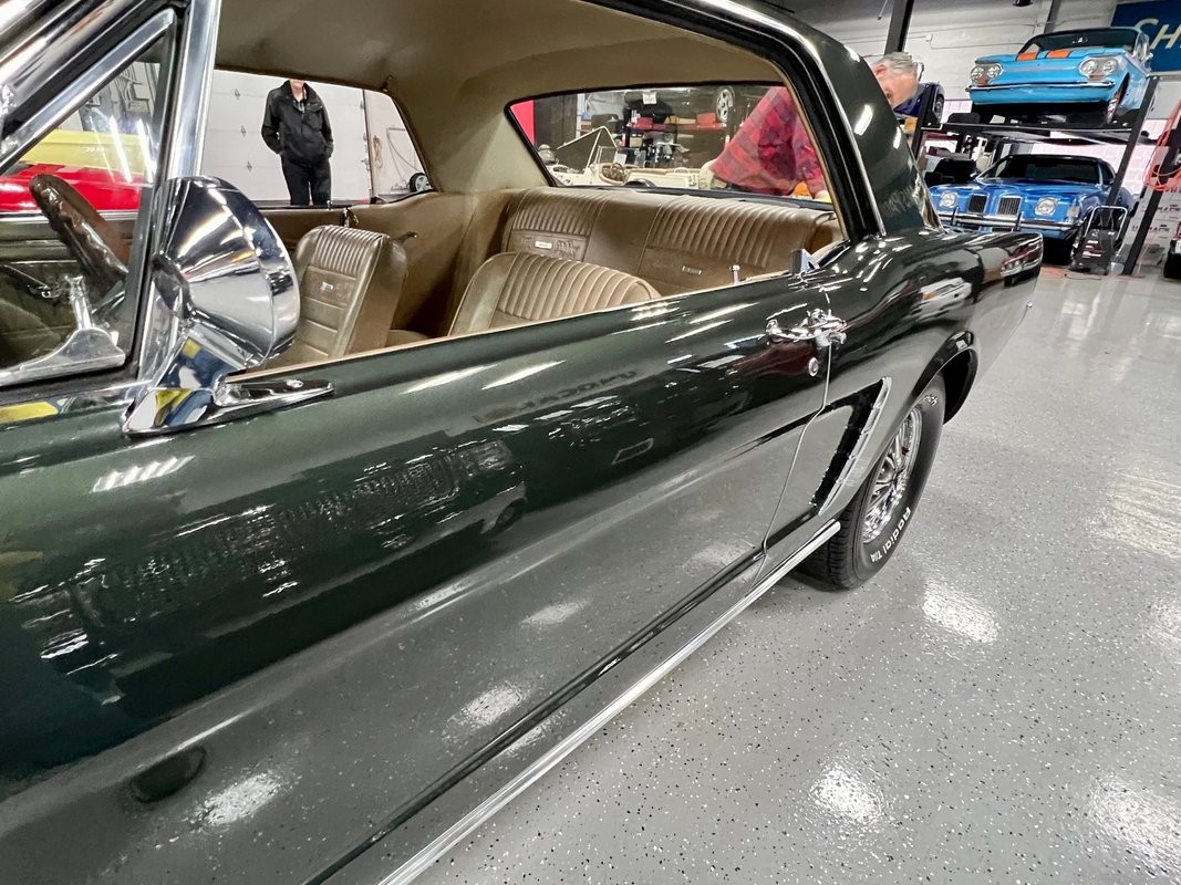 Ford-Mustang-1965-15
