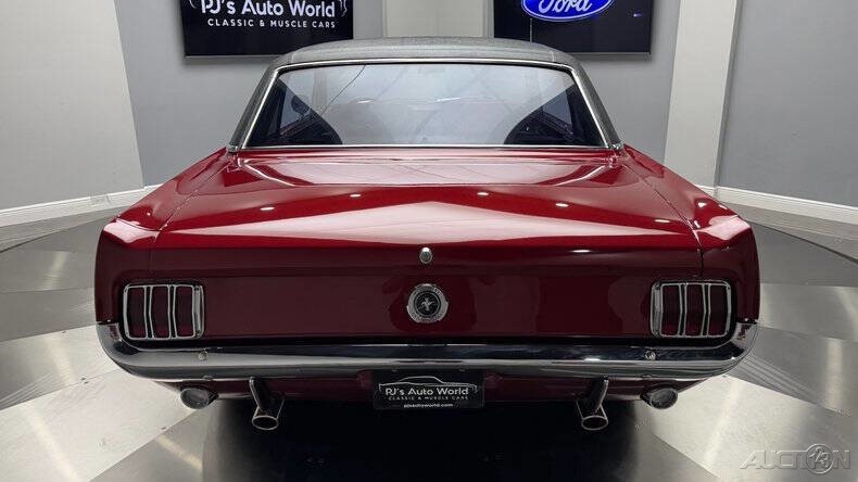 Ford-Mustang-1965-19