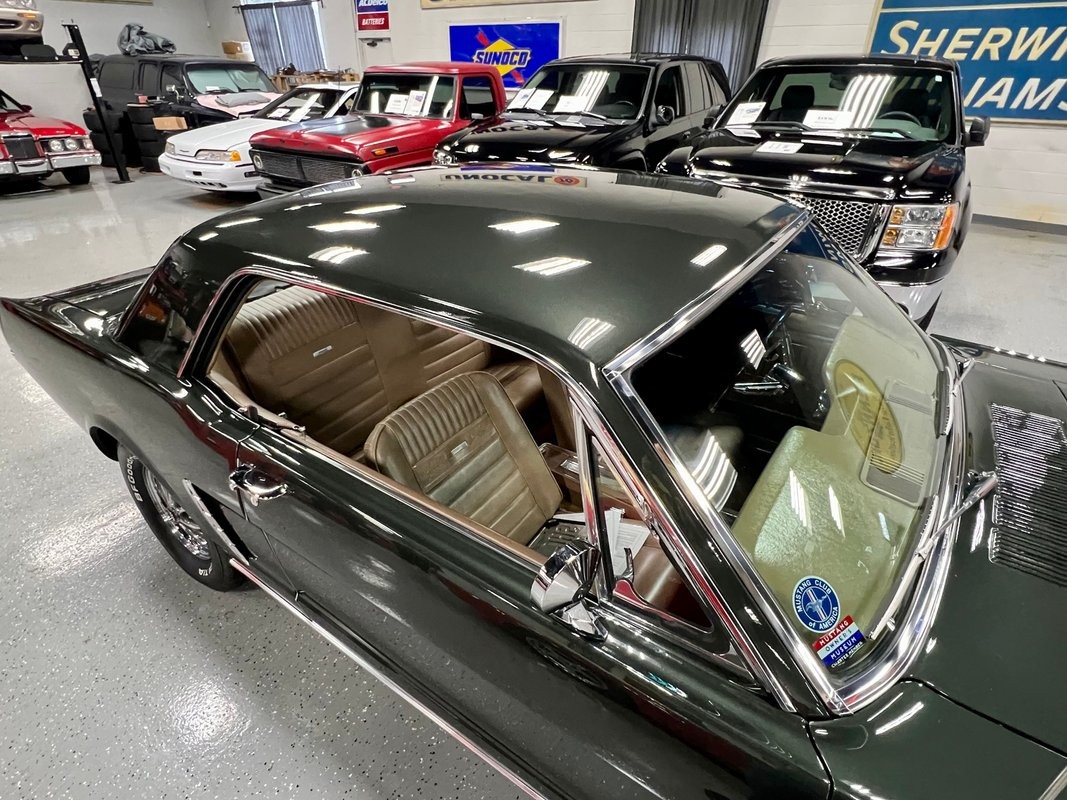 Ford-Mustang-1965-19