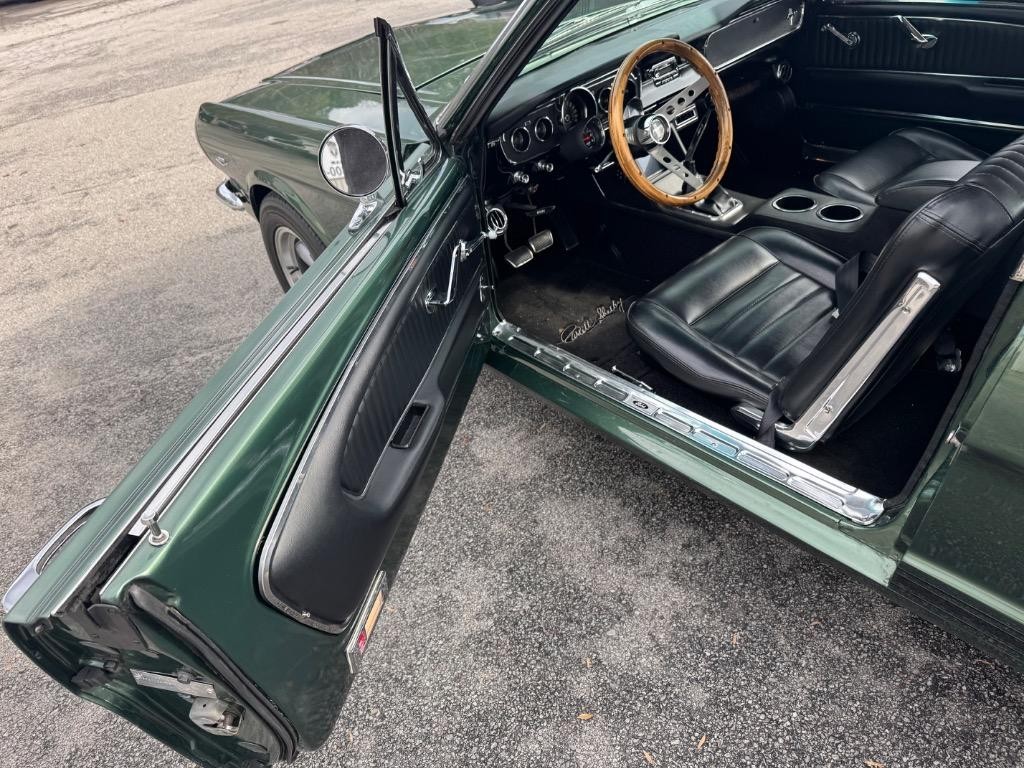 Ford-Mustang-1965-35