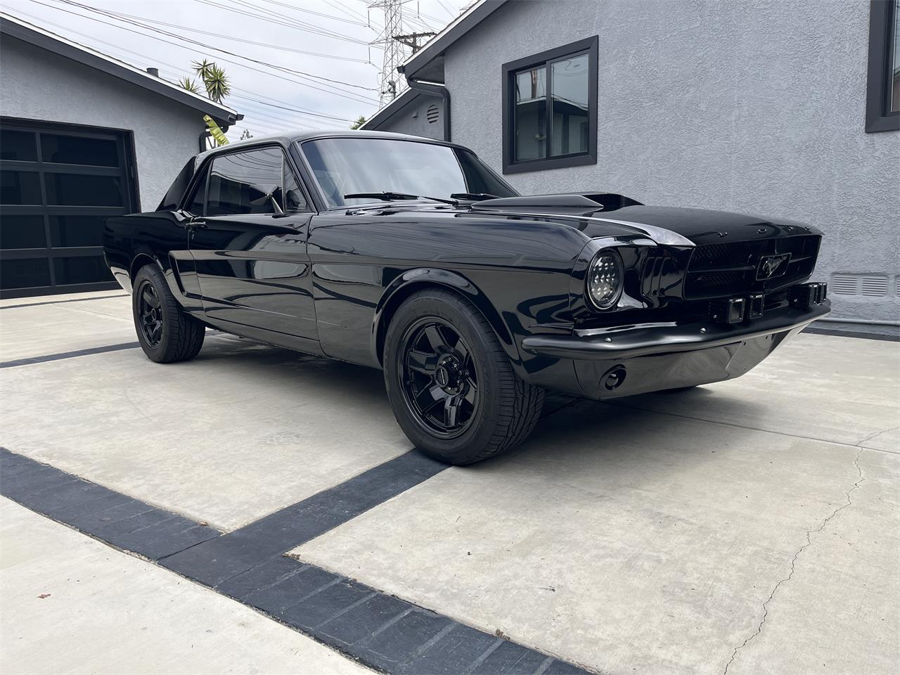 Ford-Mustang-1965-Black-Black-11