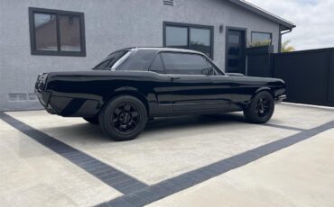 Ford-Mustang-1965-Black-Black-13