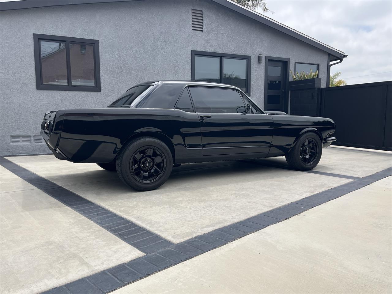 Ford-Mustang-1965-Black-Black-13