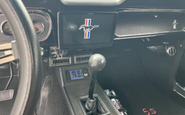 Ford-Mustang-1965-Black-Black-16