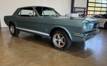 Ford-Mustang-1965-Classic-Car-4
