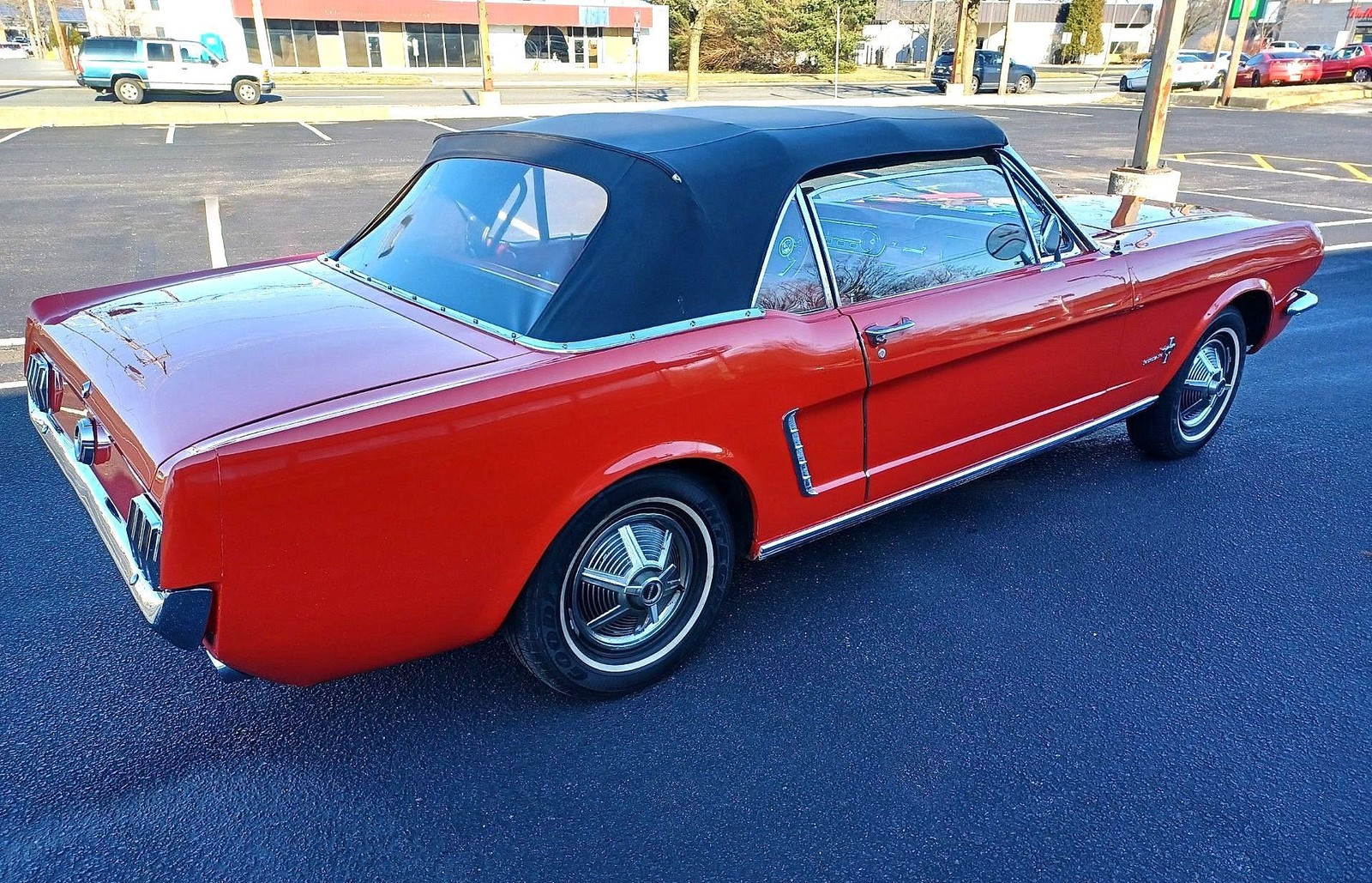 Ford-Mustang-1965-Convertible-1