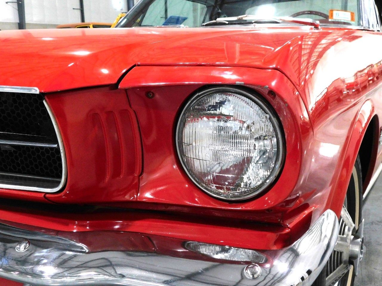 Ford-Mustang-1965-Convertible-13