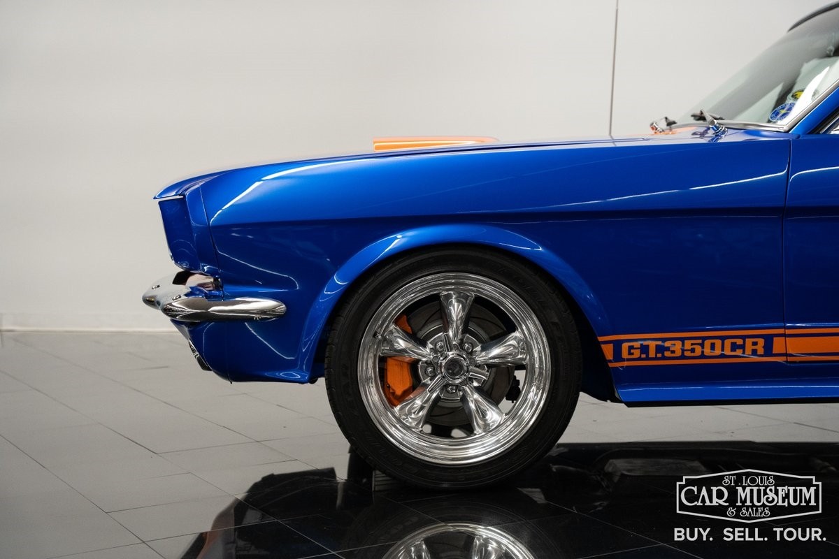 Ford-Mustang-1965-Convertible-14