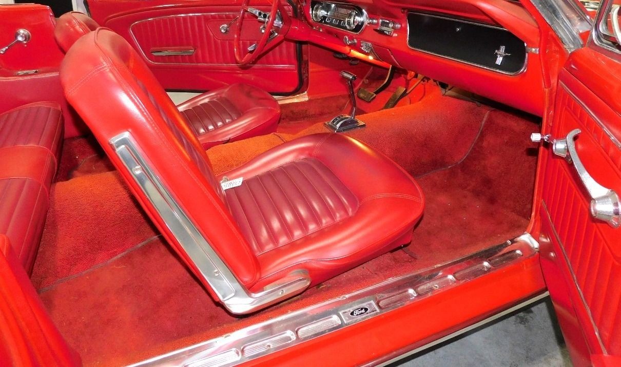 Ford-Mustang-1965-Convertible-14