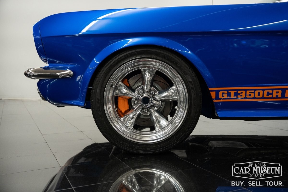 Ford-Mustang-1965-Convertible-15