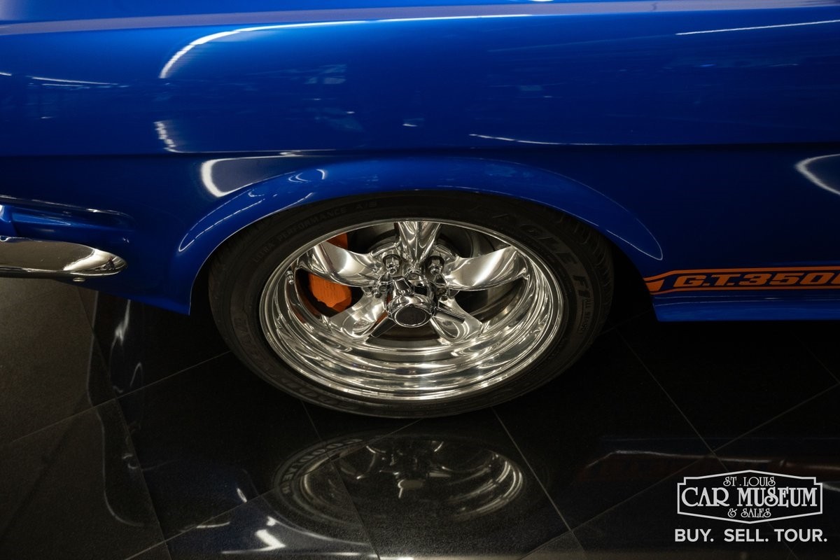 Ford-Mustang-1965-Convertible-16