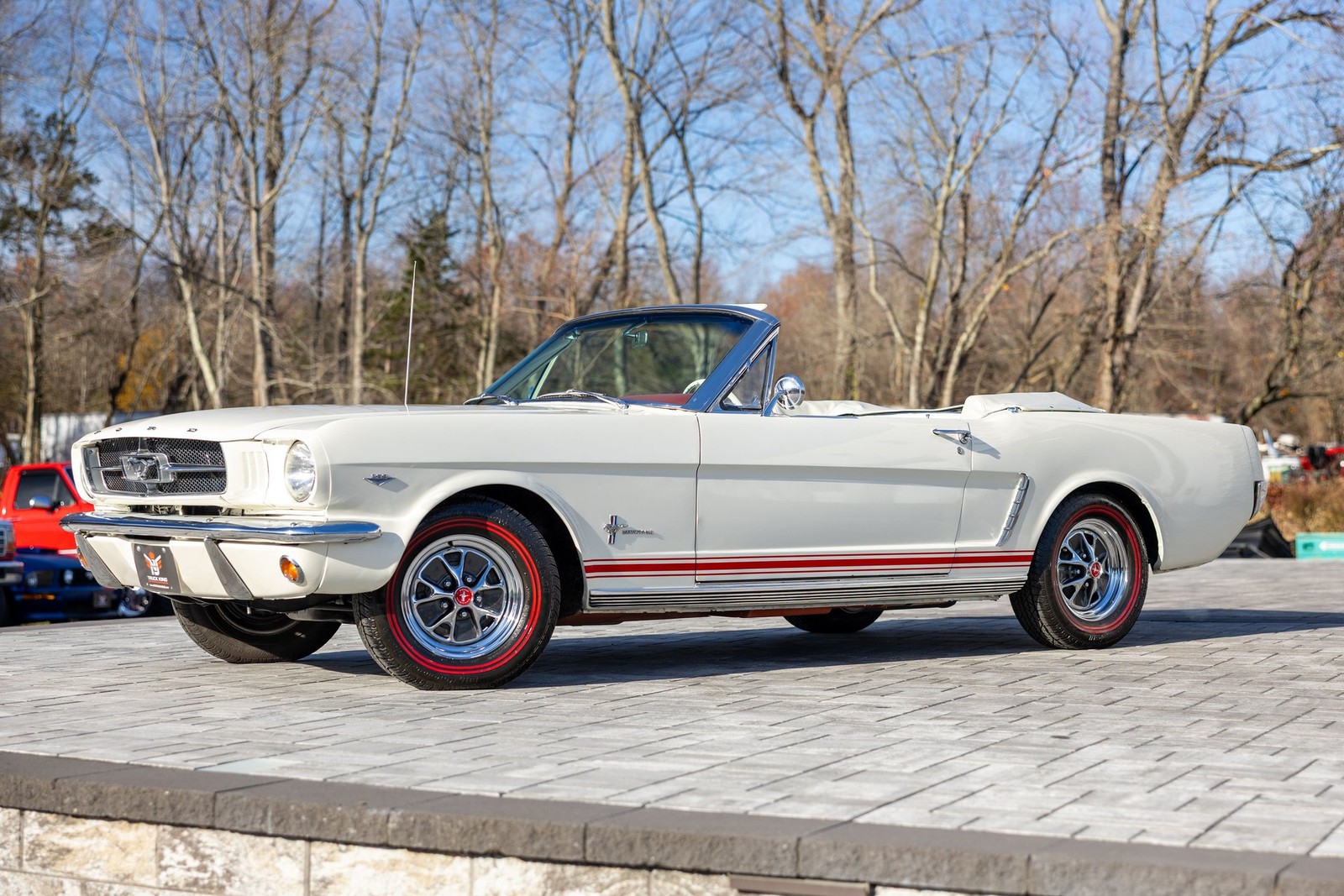 Ford-Mustang-1965-Convertible-2