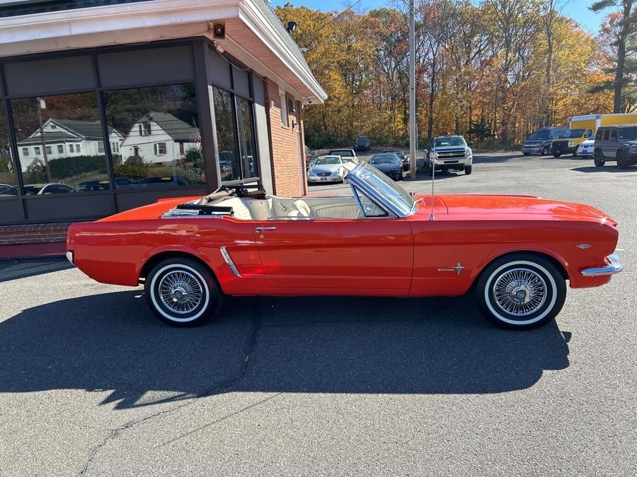 Ford-Mustang-1965-Convertible-2